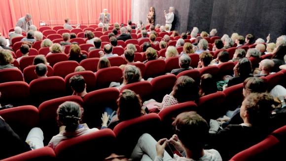 Mes chers spectateurs au cinéma Saint-André-des-Arts samedi matin 14 juin 2014, venus rencontrer Boris Pahor dans mon film et en vrai ! Photo Arnaud Baumann. Tous droits réservés.